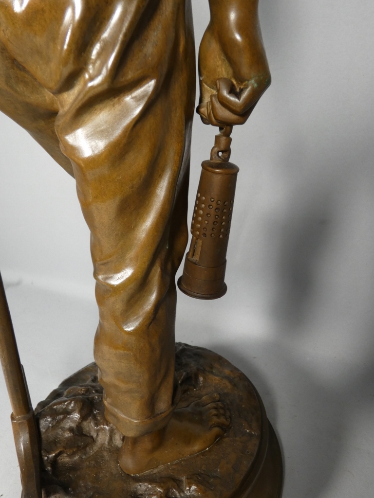 Le mineur par Adrien Etienne Gaudez (1845-1902), grand bronze hors concours, époque XIX ème – Image 10