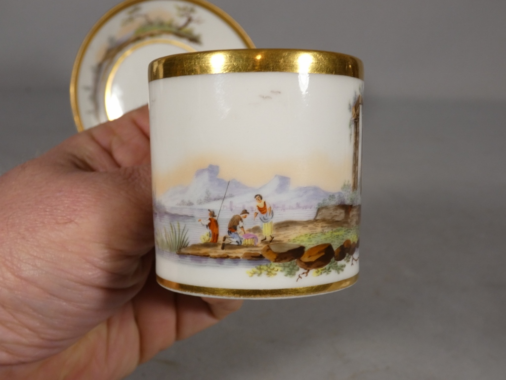 Atelier Halley (1800-1822), tasse litron en porcelaine peinte à la main, XIX ème – Image 11