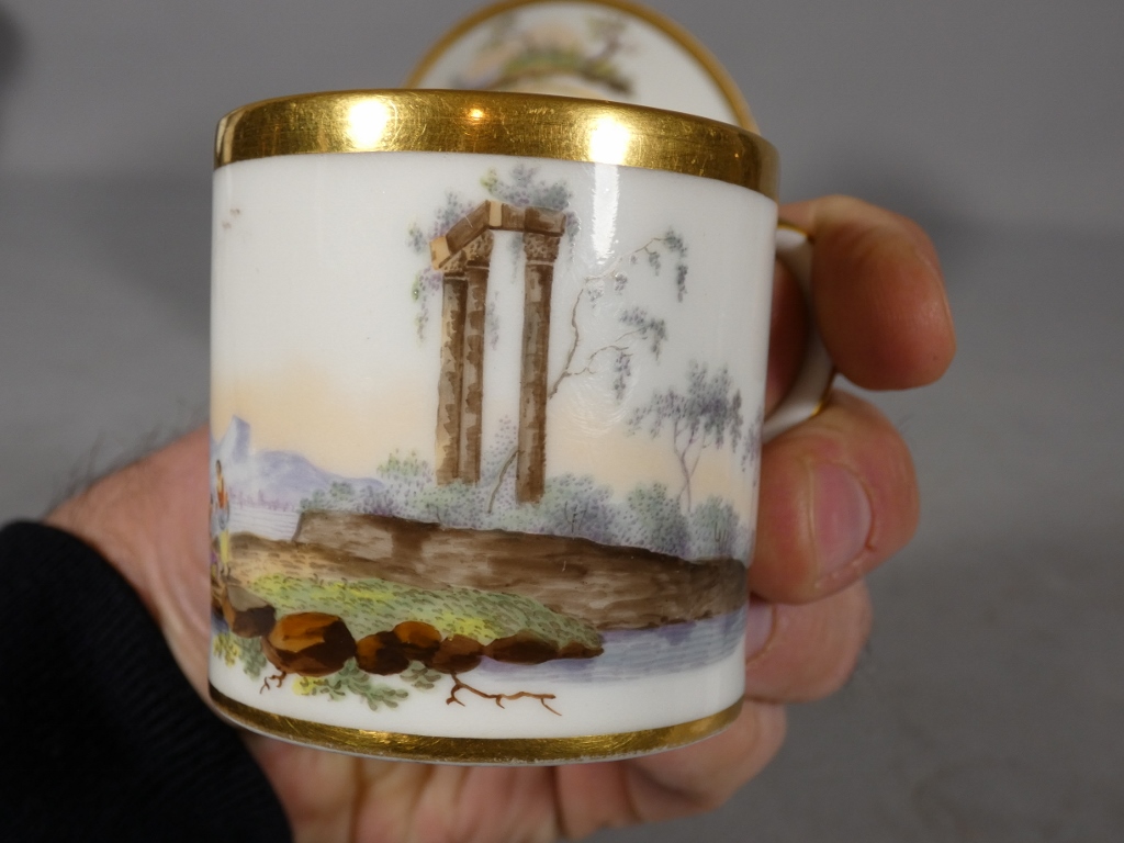Atelier Halley (1800-1822), tasse litron en porcelaine peinte à la main, XIX ème – Image 10