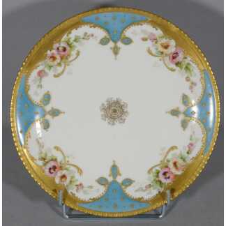 Assiette de collection en porcelaine de Limoges, décor peint à la main façon Sèvres vers 1910