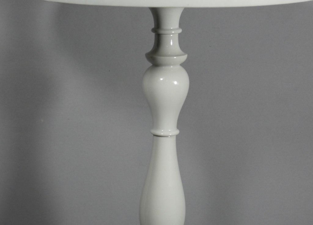 Guéridon en porcelaine blanche de Limoges, style Louis XV, époque 1960 – Image 16