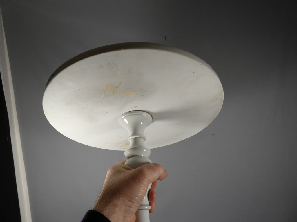 Guéridon en porcelaine blanche de Limoges, style Louis XV, époque 1960 – Image 8