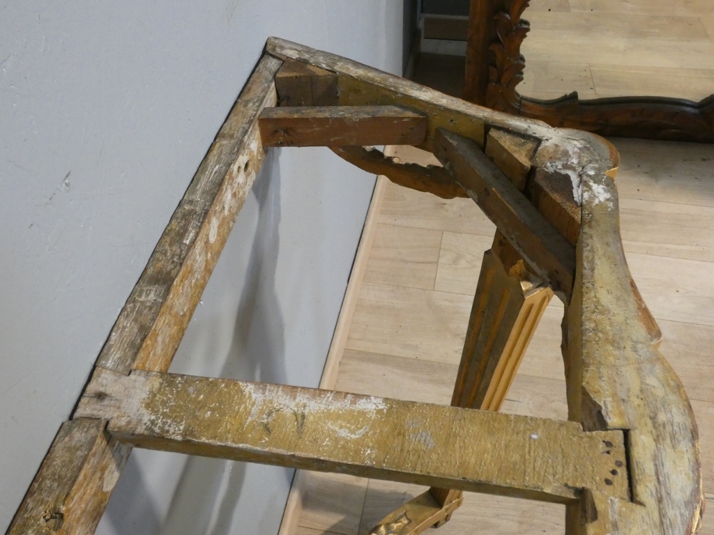 Console en bois sculpté et doré d'époque début Louis XVI, XVIII ème siècle – Image 16