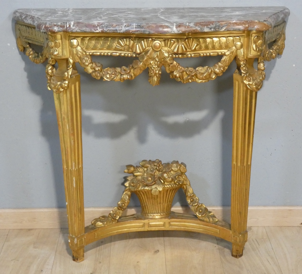 Console en bois sculpté et doré d'époque début Louis XVI, XVIII ème siècle