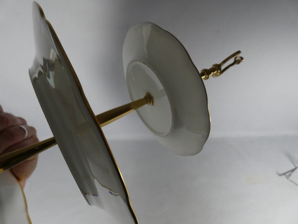 Serviteur, présentoir à dessert ou mignardises en porcelaine de Limoges, manufacture Haviland – Image 10