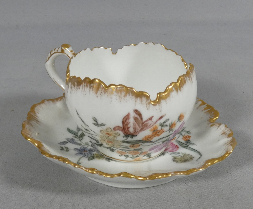 CFH-GDM, tasse de collection en porcelaine de Limoges peinte à la main, époque fin XIX ème – Image 2