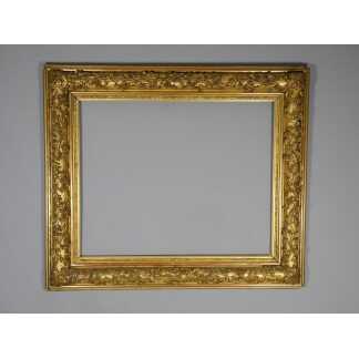 Cadre en bois et stuc doré de style Restauration, époque XIX ème siècle