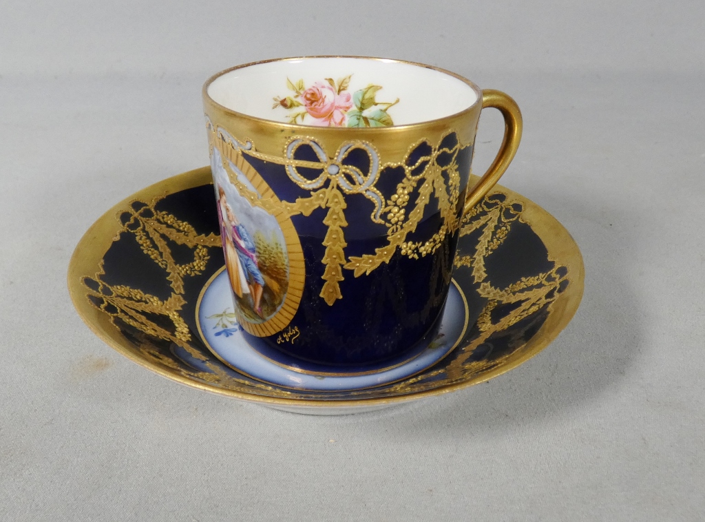 Abel Golse (1844-1937), tasse de collection en porcelaine peinte à la main et or – Image 3