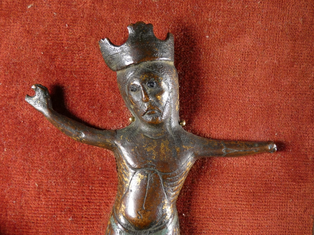 Limoges XIII ème siècle, Christ en cuivre émaillé en champlevé, émail, émaux, Moyen-âge – Image 17