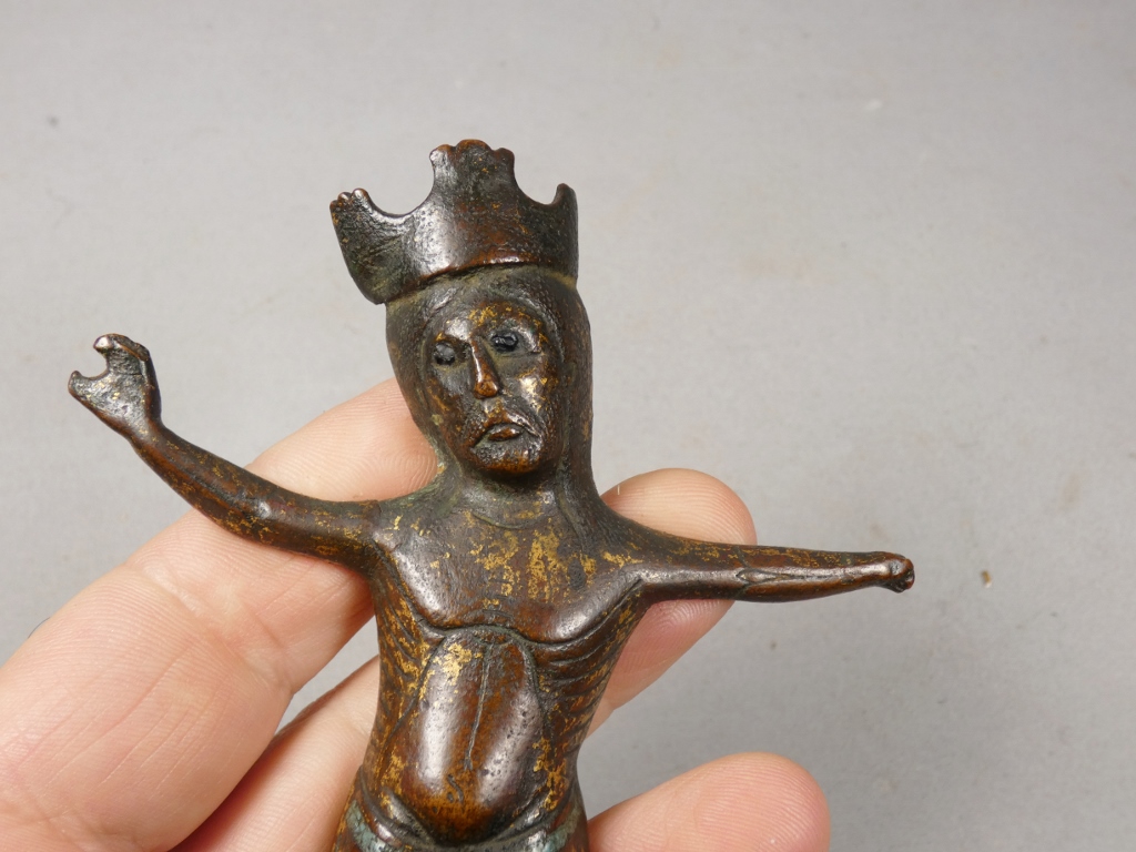 Limoges XIII ème siècle, Christ en cuivre émaillé en champlevé, émail, émaux, Moyen-âge – Image 2