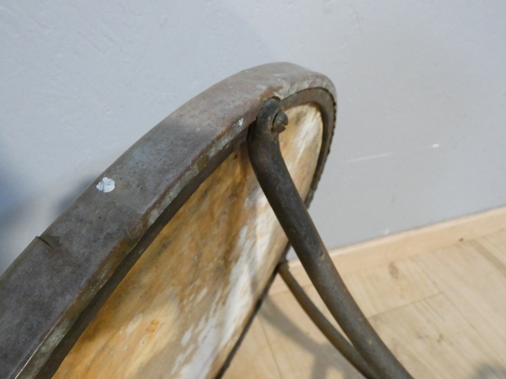 Guéridon de jardin XIX ème en fer forgé et marbre – Image 7