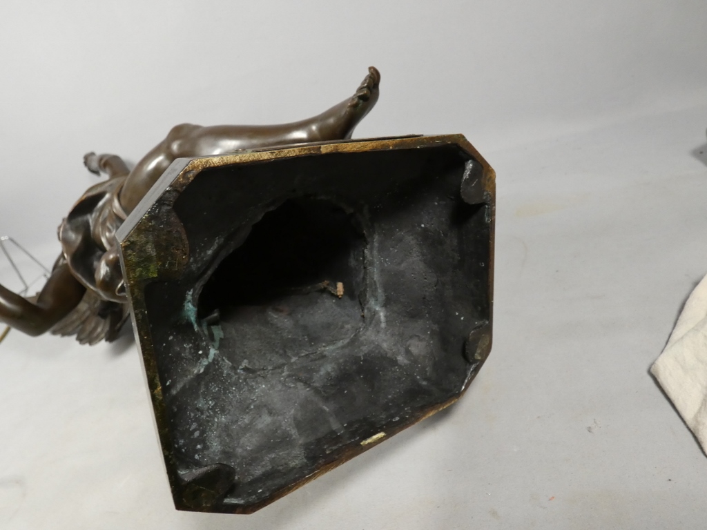 Emile Picault (1833-1915), Sculpture en bronze La pensée prenant son vol et portant la lumière – Image 13