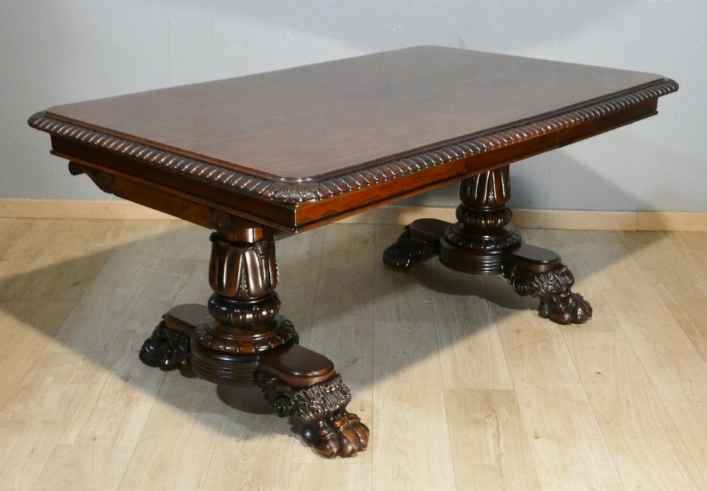 Table de salle à manger ou de bibliothèque en palissandre, Angleterre début XIX ème siècle