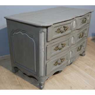 Commode arbalète en bois peint d'époque Louis XV, milieu XVIII ème siècle