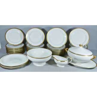Frise à la grecque or et noir, service 12 personnes en porcelaine de Limoges 56 pièces