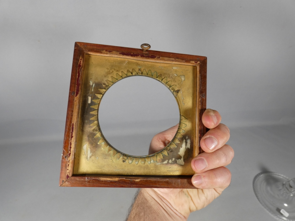 Cadre photo ou à miniature de style Empire en acajou et bronze, époque début XX ème – Image 3