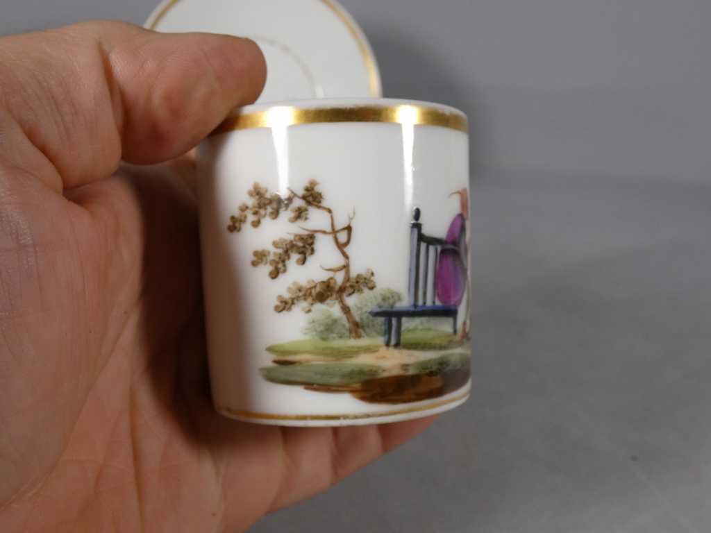 Au chinois fumant sa pipe, tasse en porcelaine de Paris époque début XIX ème siècle – Image 5