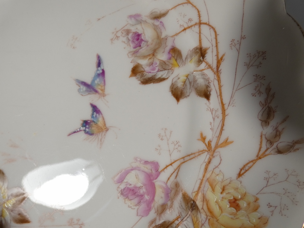 Fleurs et Papillons, Service de table pour 12 personnes en porcelaine de Limoges, Londé, XIX èm – Image 16