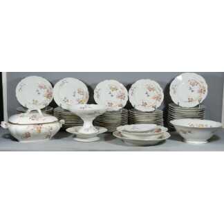 Fleurs et Papillons, Service de table pour 12 personnes en porcelaine de Limoges, Londé, XIX èm
