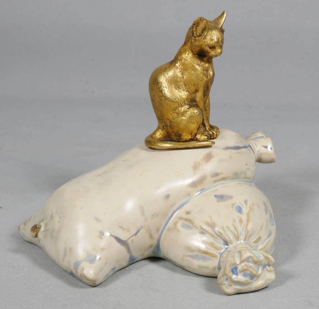 Susse frères, le chat sur sacs de farine, bronze et porcelaine, début XX ème