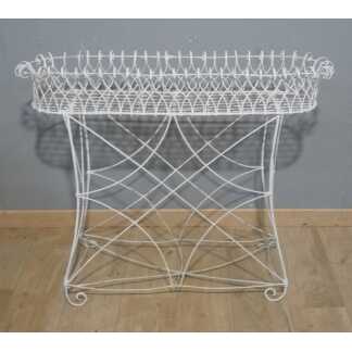 Jardinière style Napoléon III en fil de fer tressé façon corbeille, époque fin XIX ème