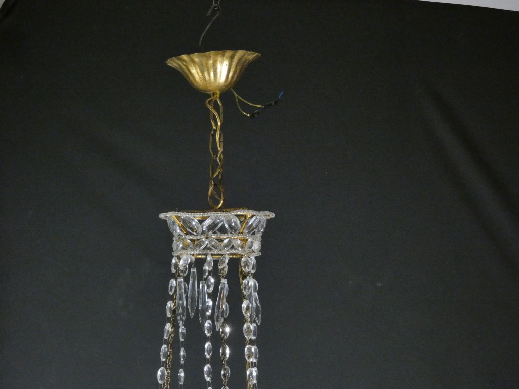 Lustre italien sac de perles et fer doré, époque milieu XX ème – Image 15