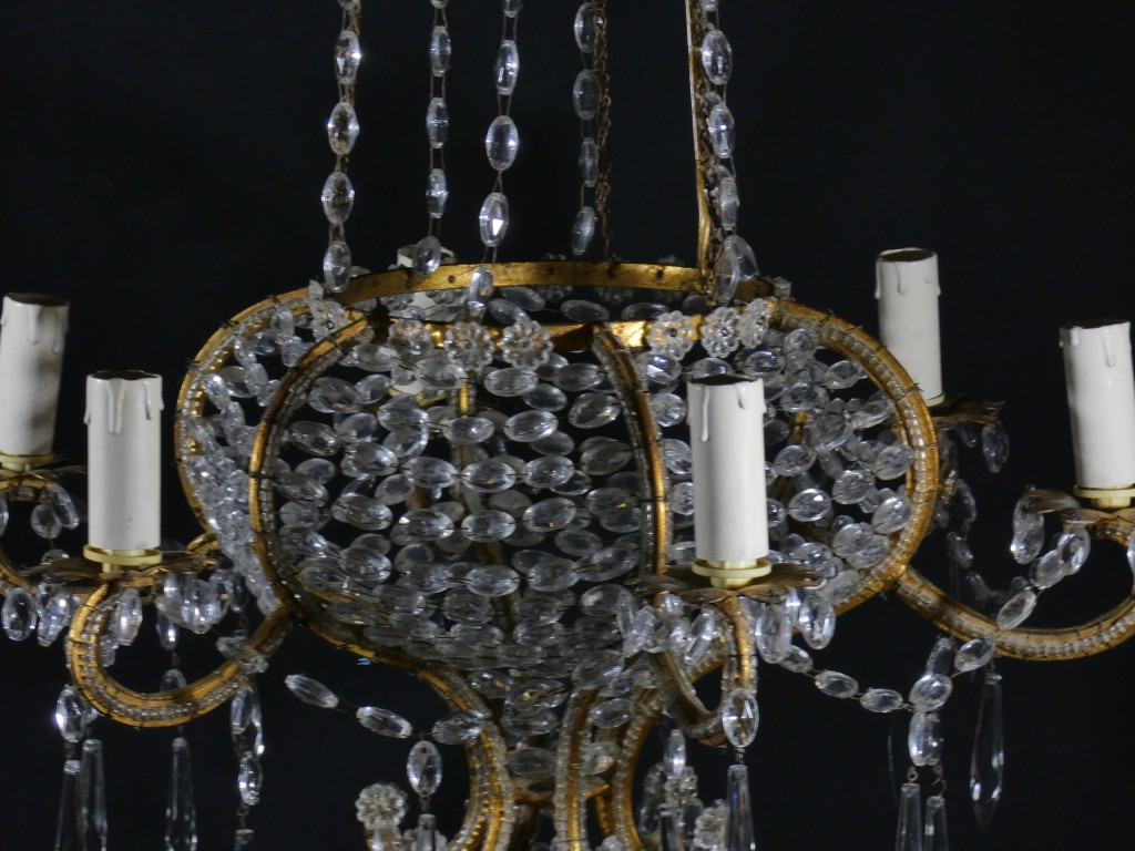 Lustre italien sac de perles et fer doré, époque milieu XX ème – Image 18