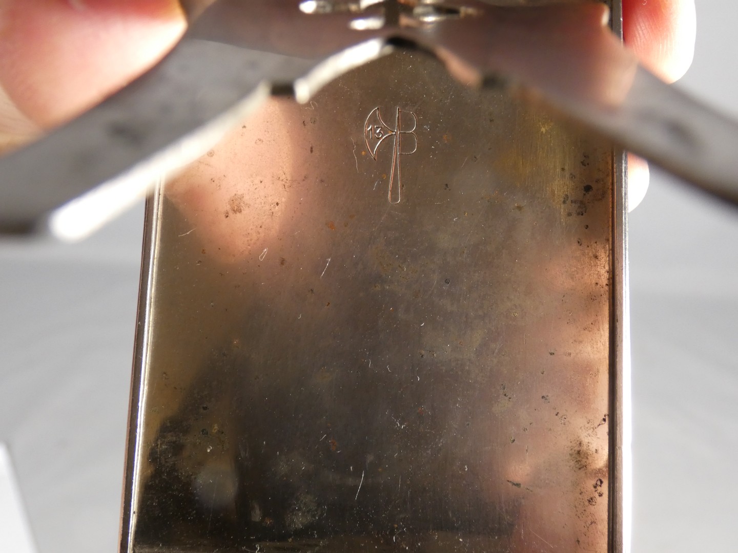 Cadre photo de style Louis XVI en bronze argenté, époque début XX ème – Image 6