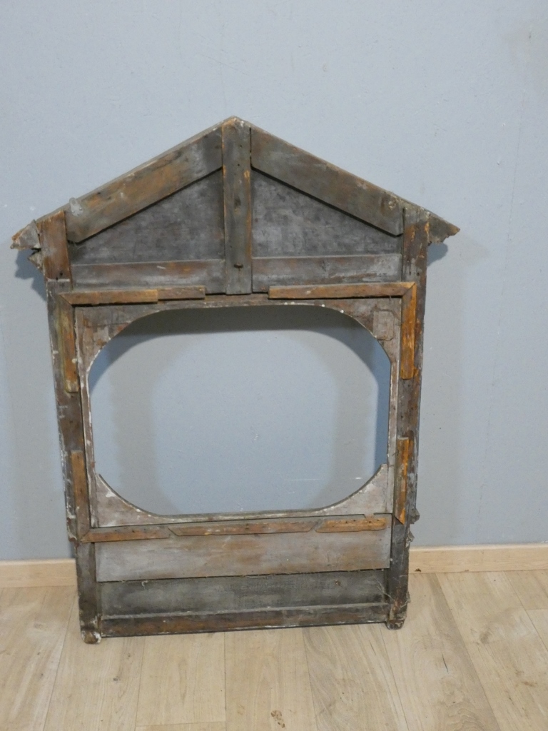 Important cadre-retable marial en bois sculpté, polychromé et doré – XVIIe siècle – Image 19
