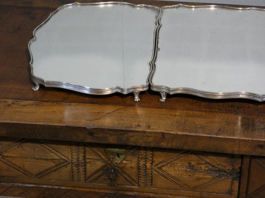 Grand surtout de table de style Louis XV en bronze argenté, époque fin XIX ème siècle – Image 17