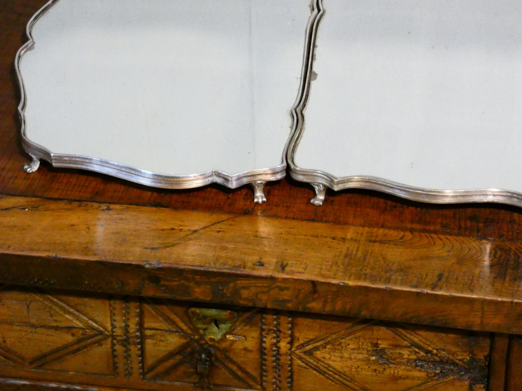 Grand surtout de table de style Louis XV en bronze argenté, époque fin XIX ème siècle – Image 13