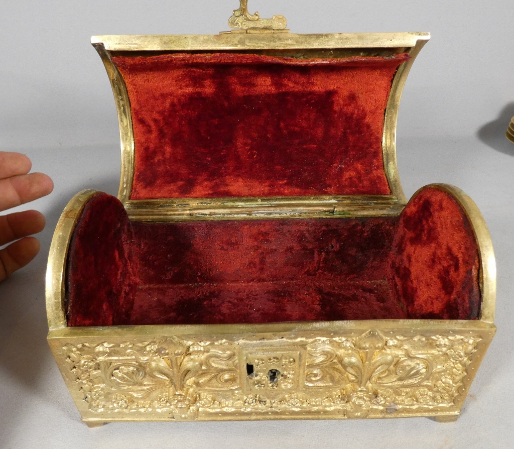 Coffret en bronze doré de style néo-gothique, XIXe siècle – Image 9