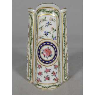 Haviland Louveciennes, vase en porcelaine de style Marie Antoinette Trianon, Limoges