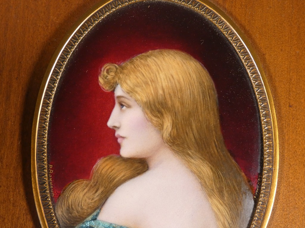 Paul Bonnaud (1873-1953) Limoges, portrait en profil d'une jeune femme, émail sur cuivre – Image 4