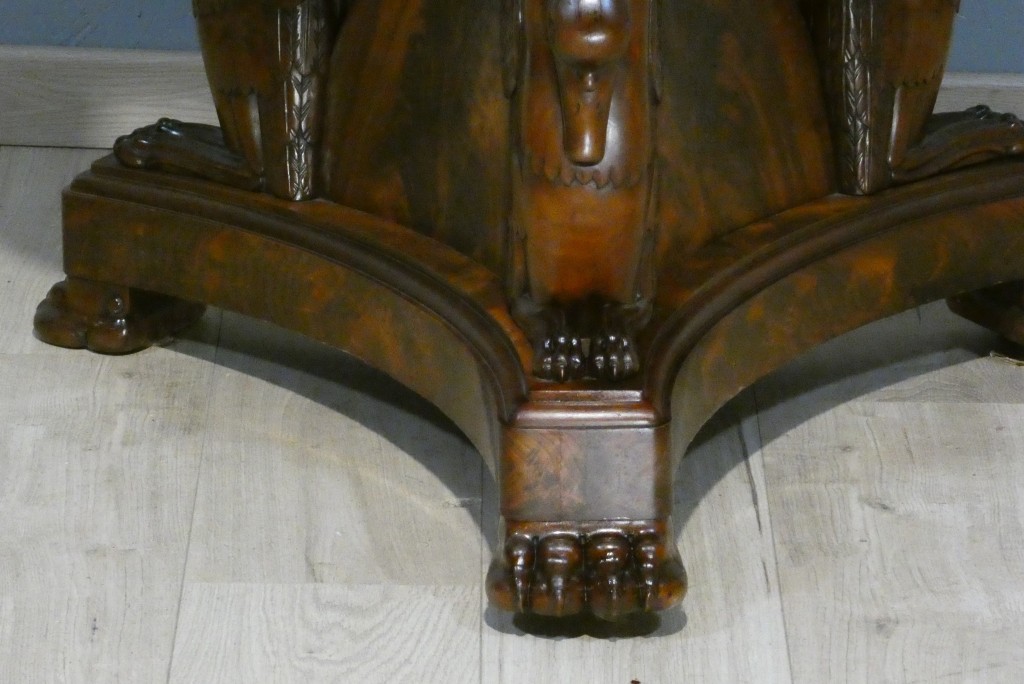 Guéridon aux cygnes d'époque Empire en acajou flammé et marbre turquin, XIX ème – Image 13