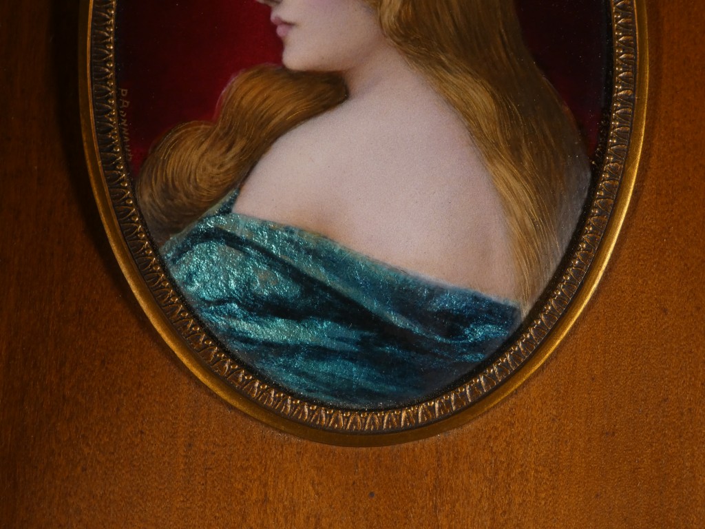 Paul Bonnaud (1873-1953) Limoges, portrait en profil d'une jeune femme, émail sur cuivre – Image 9