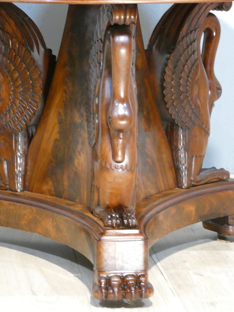 Guéridon aux cygnes d'époque Empire en acajou flammé et marbre turquin, XIX ème – Image 6