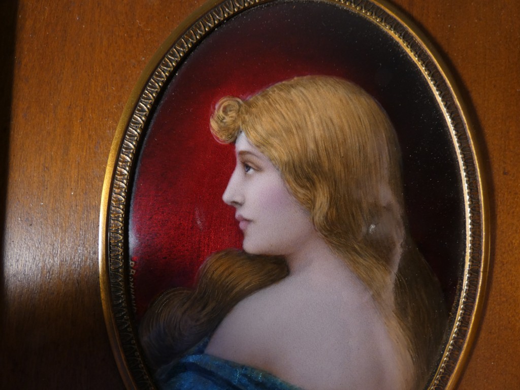 Paul Bonnaud (1873-1953) Limoges, portrait en profil d'une jeune femme, émail sur cuivre – Image 6