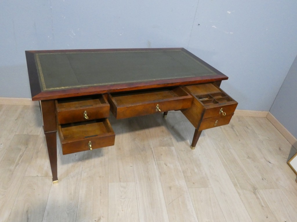 Bureau plat Directoire en acajou et placage, époque début XIX ème – Image 4