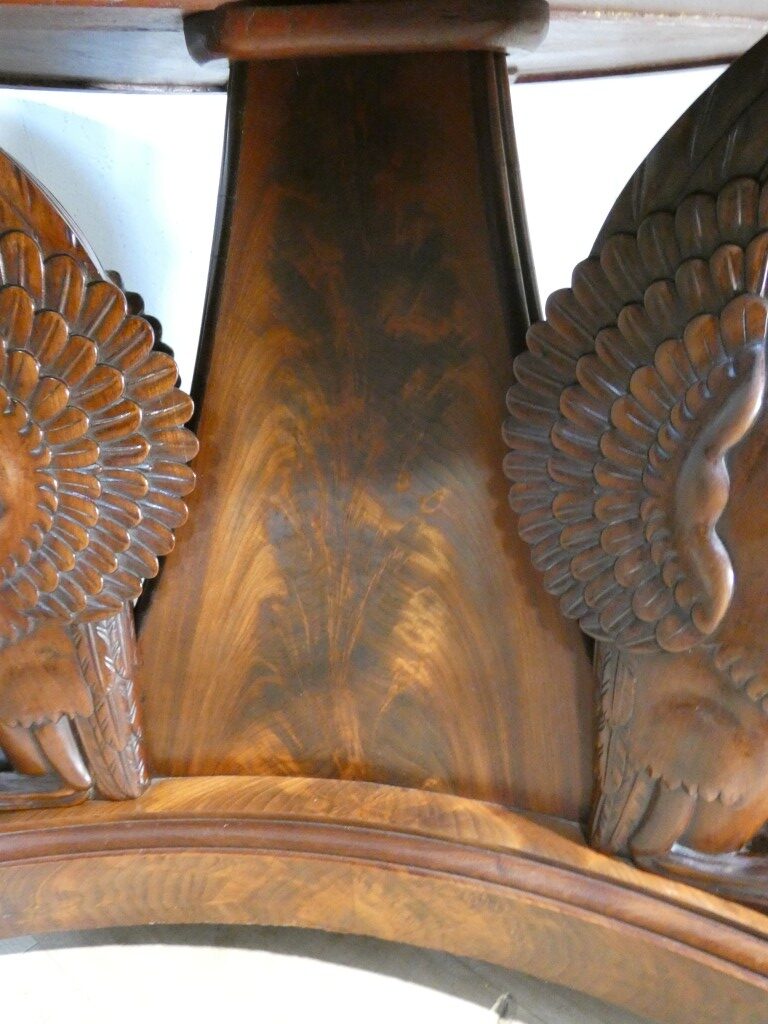 Guéridon aux cygnes d'époque Empire en acajou flammé et marbre turquin, XIX ème – Image 9