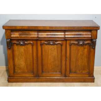 Toute petite enfilade anglaise en acajou - époque XIX ème, buffet