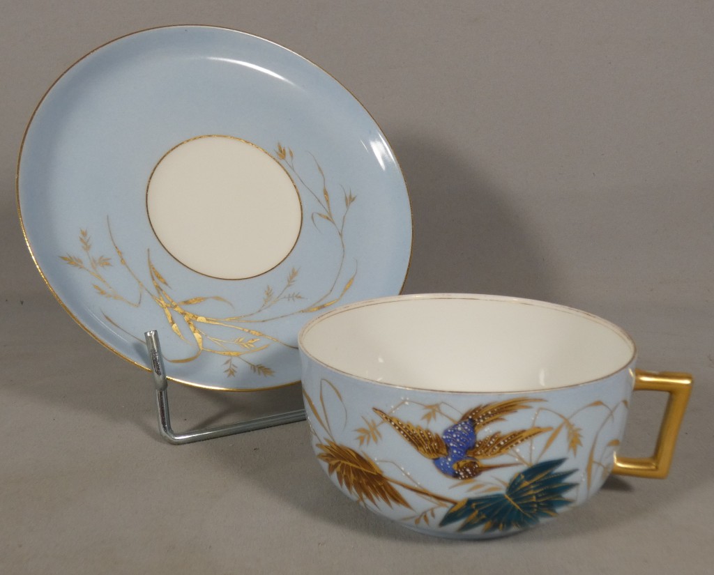 Martin pêcheur, tasse de collection en porcelaine de Limoges, époque XIX ème siècle