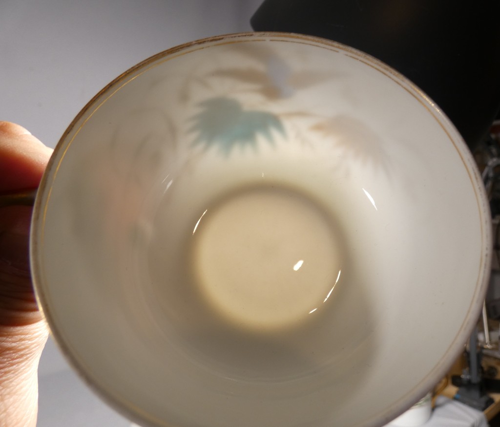Martin pêcheur, tasse de collection en porcelaine de Limoges, époque XIX ème siècle – Image 7