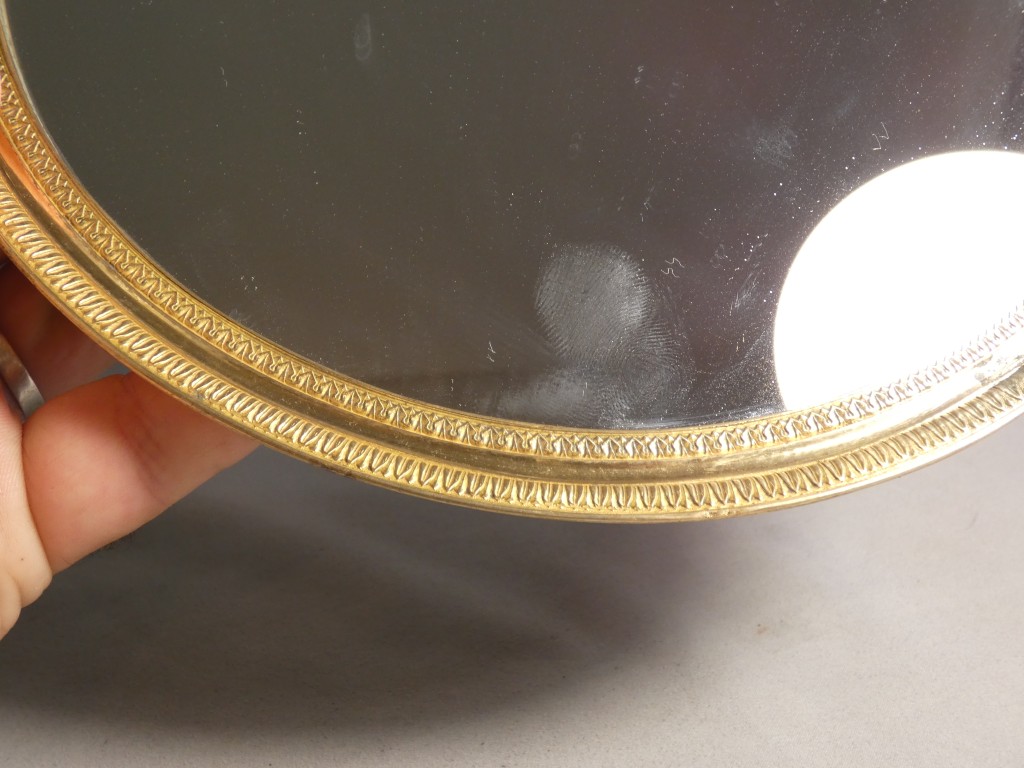 Plateau à miroir, centre de table d'époque Empire en bronze doré, XIX ème – Image 4