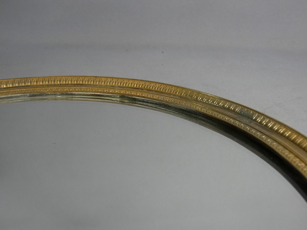 Plateau à miroir, centre de table d'époque Empire en bronze doré, XIX ème – Image 7