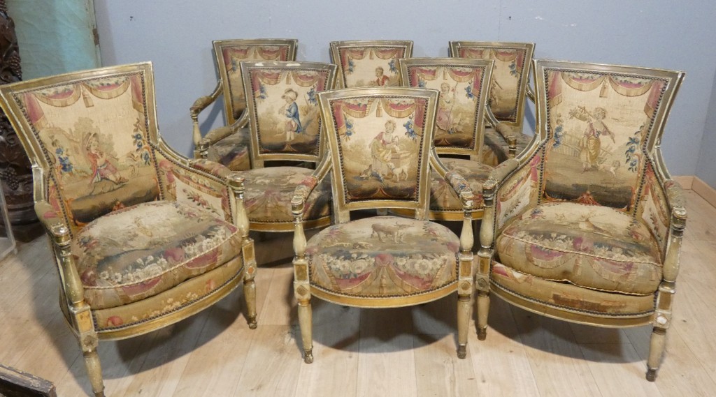 Suite de six fauteuils en bois laqué et doré tapisseries à scènes– Époque Directoire, vers 1795 – Image 23