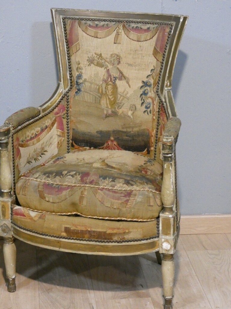 Paire de bergères en bois laqué et doré tapisseries à scènes pastorales - Epoque Directoire, vers 1795 – Image 11