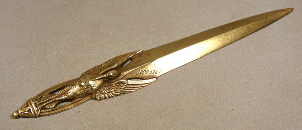 Maurice Frécourt (1890-1961), coupe papier au héron en bronze, époque vers 1920