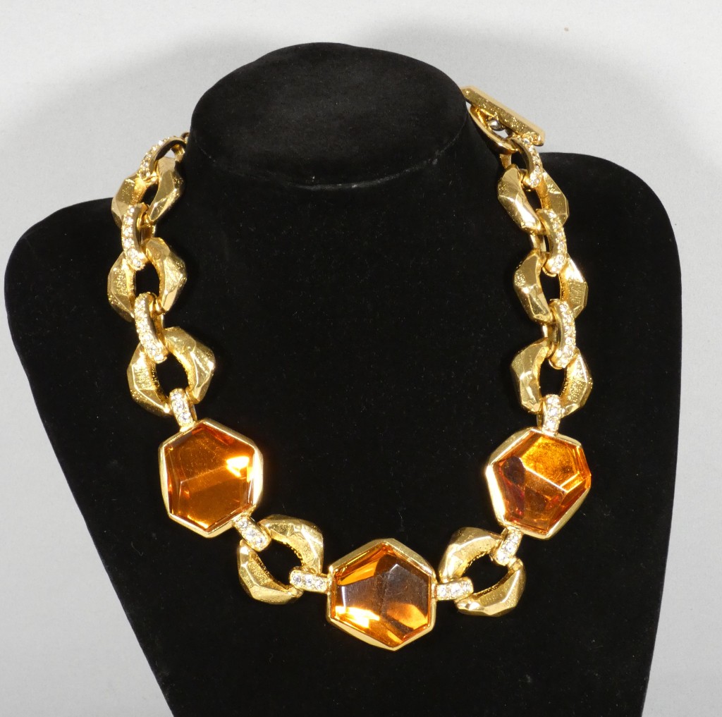 Collier Jean-Louis Scherrer Paris – Métal Doré, Strass Et Résine Couleur Ambre – Vers 1980