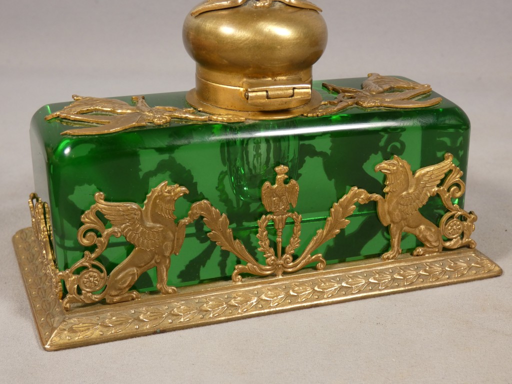 Encrier en cristal vert et bronze doré – Style Empire, fin du XIXᵉ siècle – Image 7